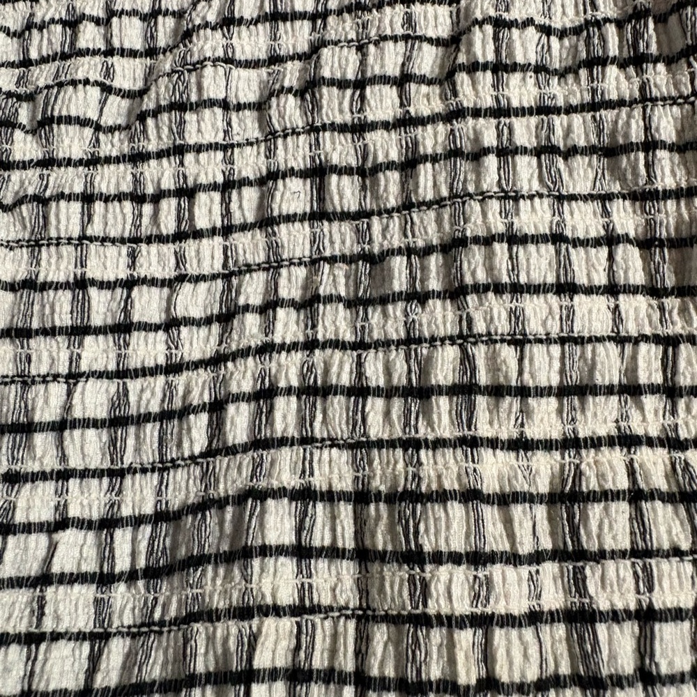 Maeve by Anthropologie Smocked Square-Neck Puff Sleeve Top in Black & White - Picture 4 of 5
